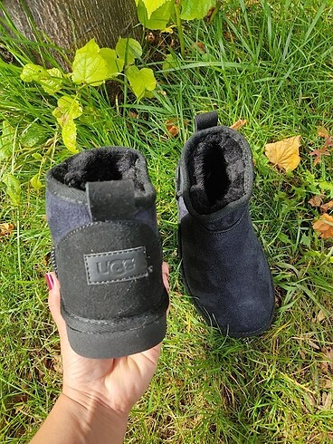Ugg Ugg bot