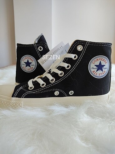 39 Beden siyah Renk Converse siyah uzun