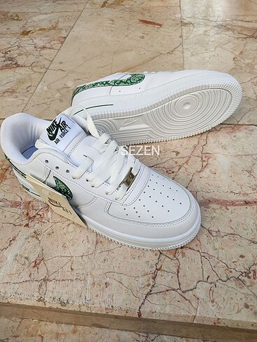 37 Beden beyaz Renk Nike Airforce beyaz