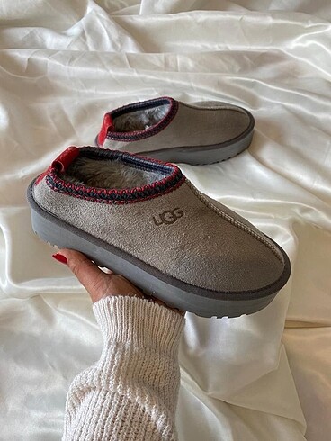 Ugg Taz Slipper Gri