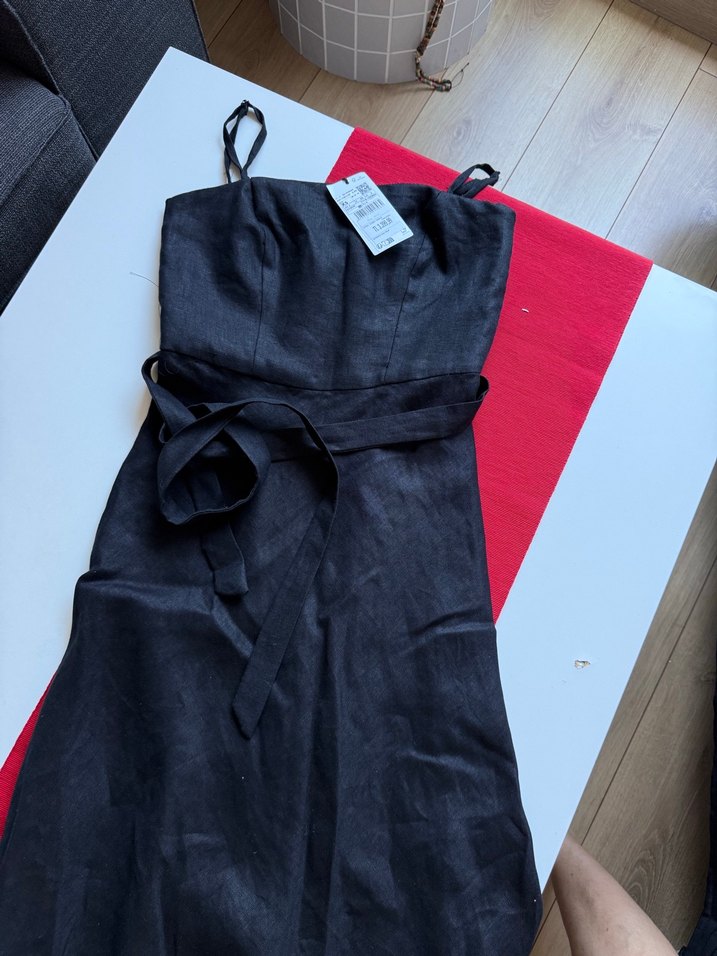 Siyah Uzun Askılı Kemerli Elbise - Görsel 4