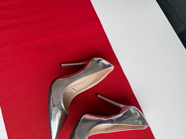 Defacto gümüş stiletto yeni