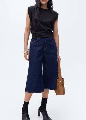 Siyah V Yaka Kolsuz Kadın Yelek - Görsel 4