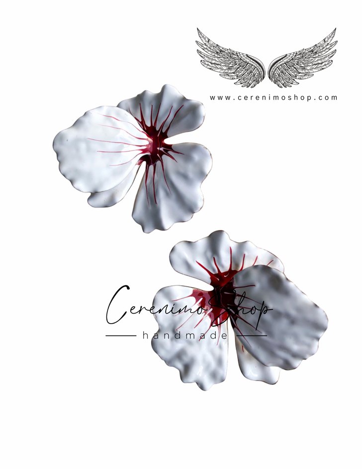 Parlak Kırmızı Kalp Figürlü Kadın Küpeler - Görsel 4