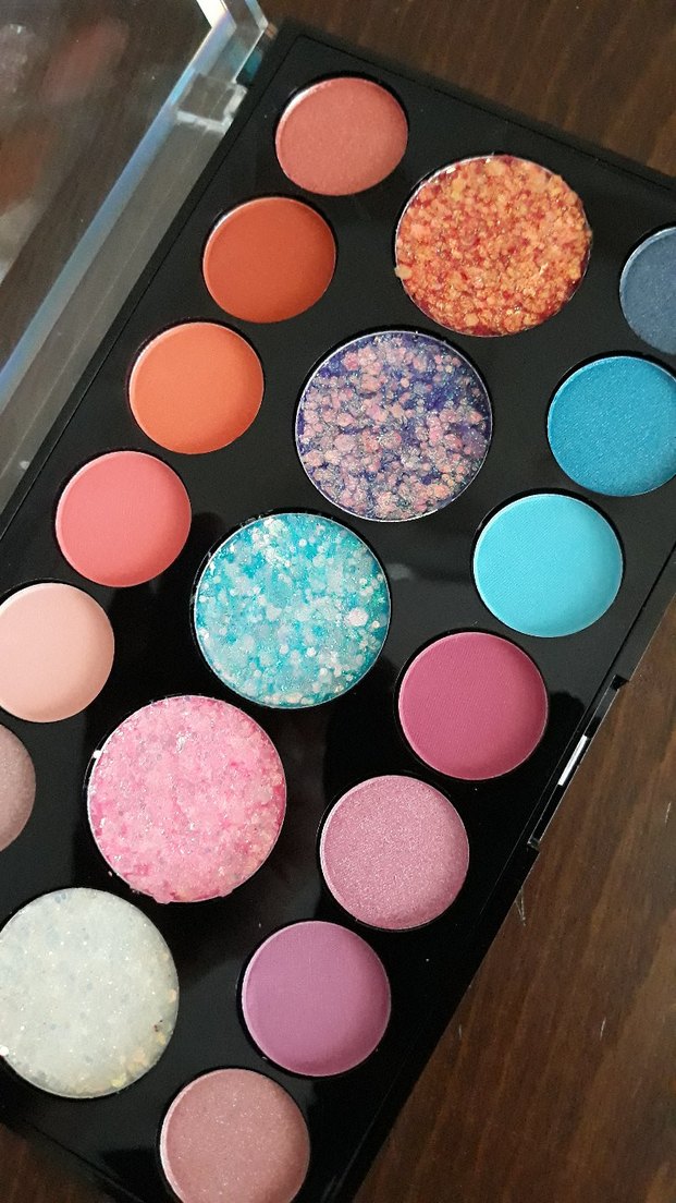 Canlı Renkli Göz Farı Paleti - Görsel 4