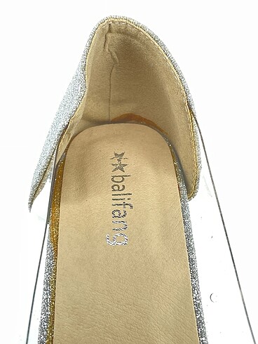 38 Beden çeşitli Renk PreLoved Stiletto %70 İndirimli.