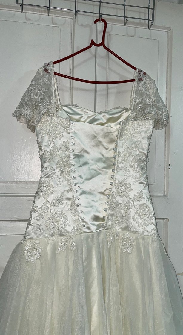 Kırık beyaz gelinlik - Görsel 5