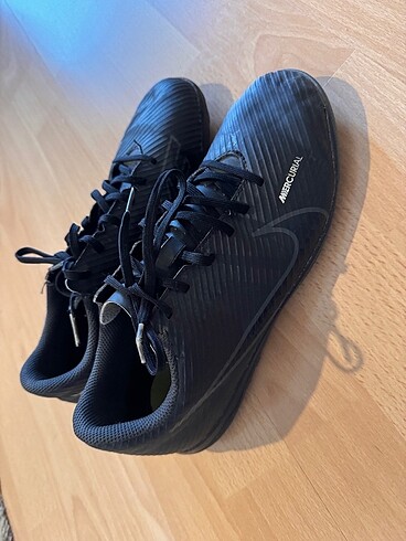 Nike Erkek çocuk halı saha mercurıal