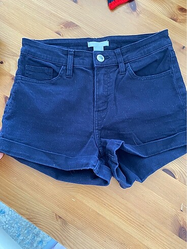 H&M şort