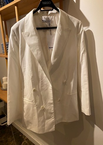 Bershka Beyaz Cift Sirali Blazer Ceket