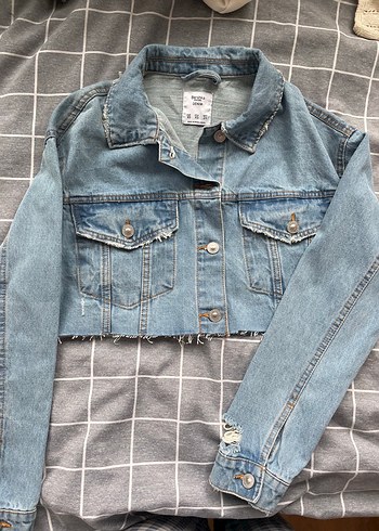 Bershka Acik Mavi Crop Denim Ceket