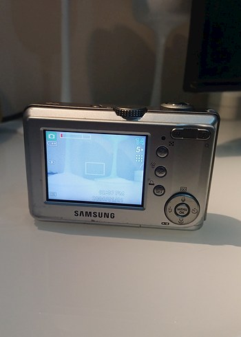 Samsung Digimax S500 Dijital Fotoğraf Makinesi - Görsel 2