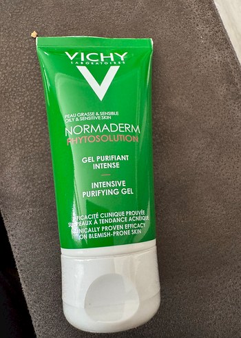 Vichy Normaderm Yoğun Arındırıcı Jel
