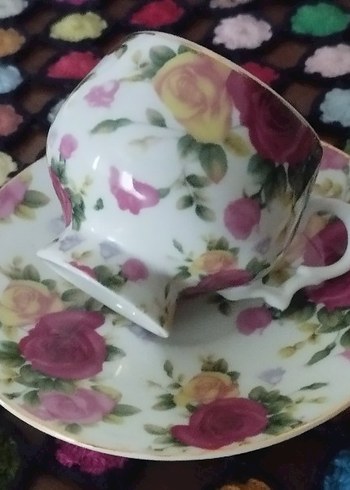 Yumurta kabuğu inceliğinde bir adet fincan ve tabak - Görsel 2