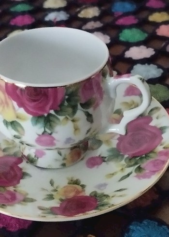 Yumurta kabuğu inceliğinde bir adet fincan ve tabak - Görsel 4