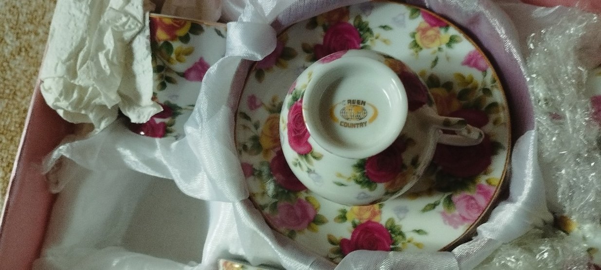 Yumurta kabuğu inceliğinde bir adet fincan ve tabak - Görsel 5