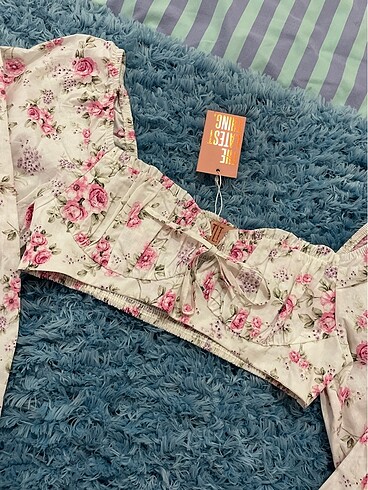 Diğer Çiçek desenli crop top