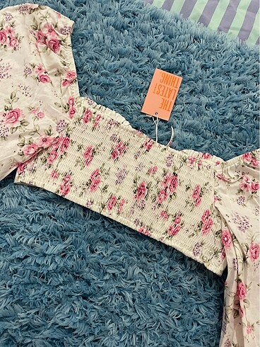s Beden beyaz Renk Çiçek desenli crop top