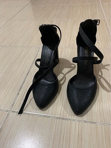 Diğer Siyah topuklu bantlı ayakkabı