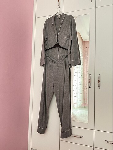 l Beden H&M açık gri uzun kollu pijama takımı