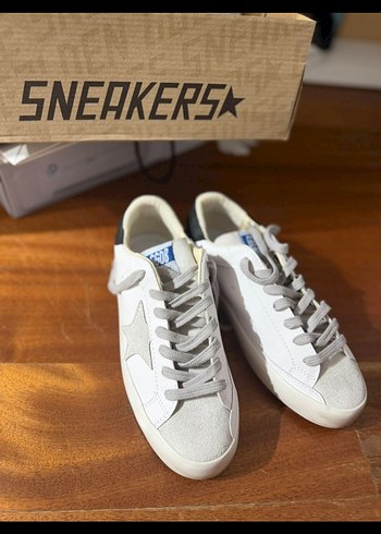 Golden Goose Deluxe 41