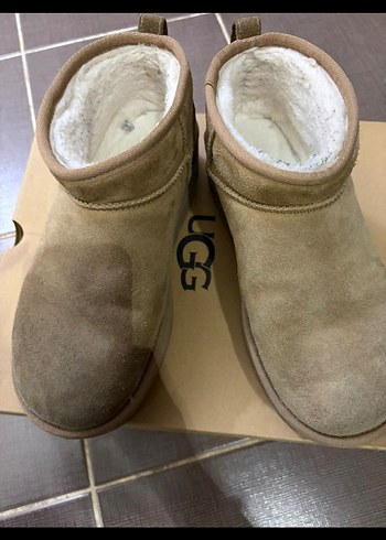 UGG Kadın Kahverengi Süet Dolgu Topuk Bot - Görsel 3