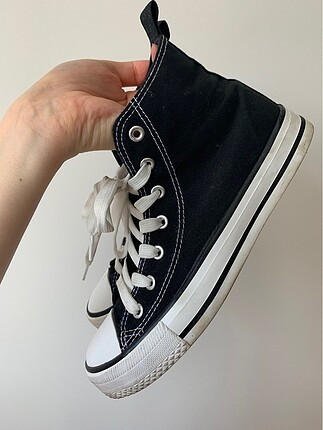 37 Beden siyah Renk Converse ayakkabı siyah