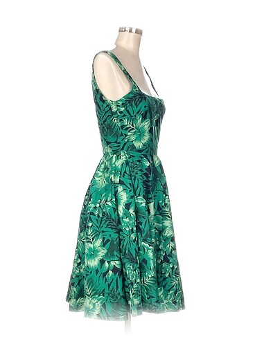 Zara Zara Kısa Elbise %70 İndirimli.