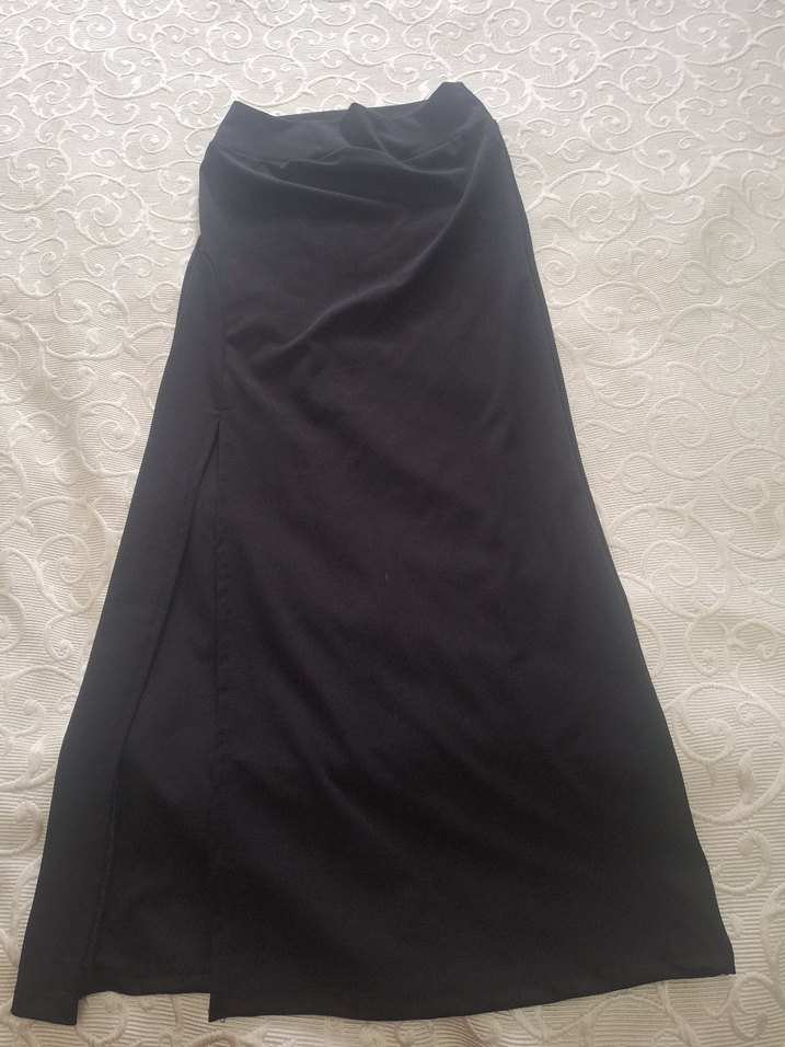 Siyah Uzun Yırtmaçlı Kadın Etek - Görsel 3