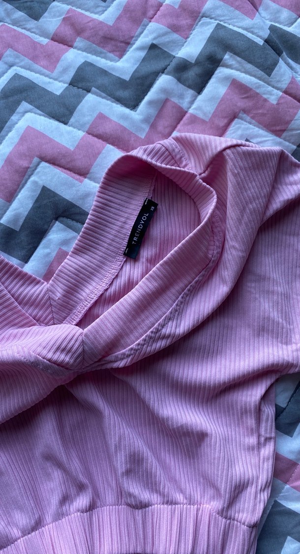 Pembe V Yaka Salaş Triko Kadın Kazak - Görsel 3