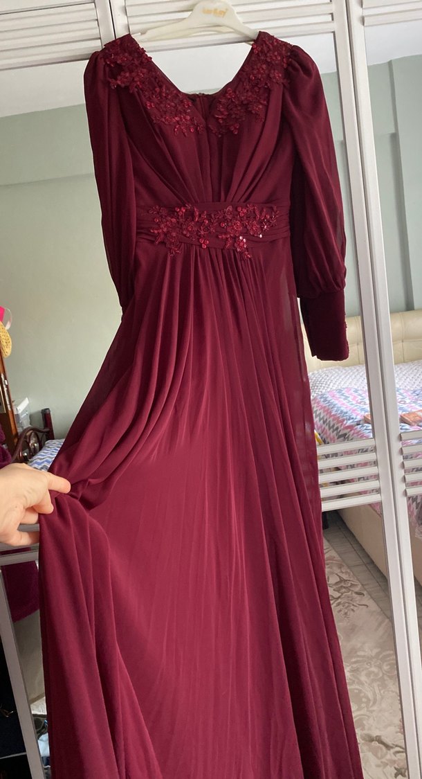 Bordo Uzun Kollu Nakışlı Abiye Elbise - Görsel 3