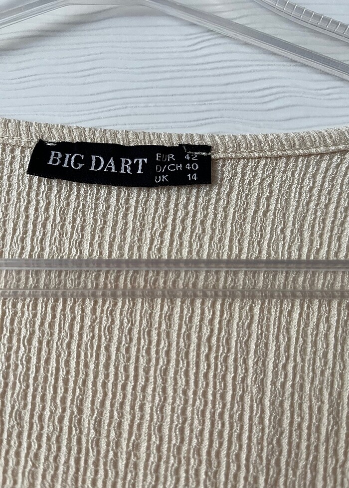 Krem kare yaka kısa kol - Görsel 2