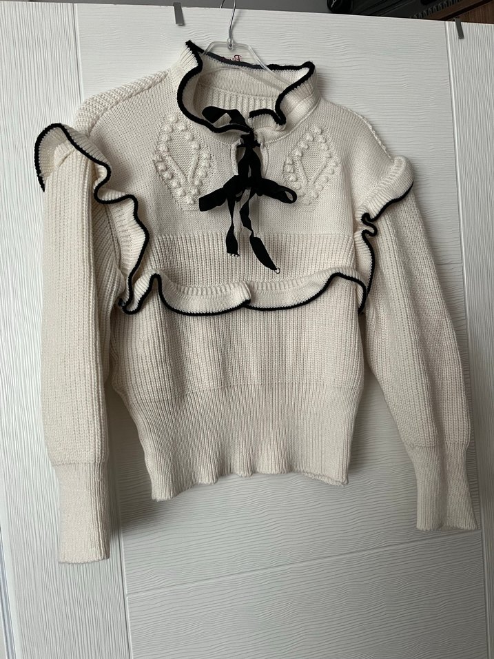 Beyaz fırfırlı kurdele detaylı kazak  standart beden - Görsel 4