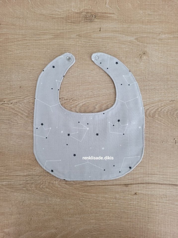 Gri Desenli sıvı geçirmez Bebek Önlüğü - Görsel 3