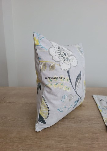 Gri Çiçekli Modern Kırlent Kılıfı - Görsel 2