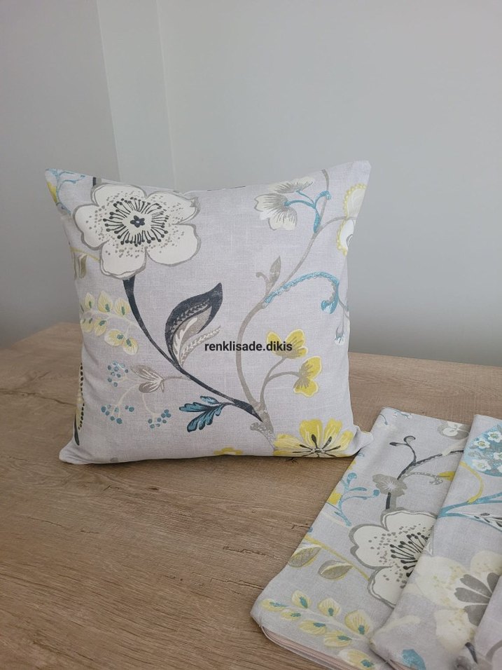 Gri Çiçekli Modern Kırlent Kılıfı - Görsel 3