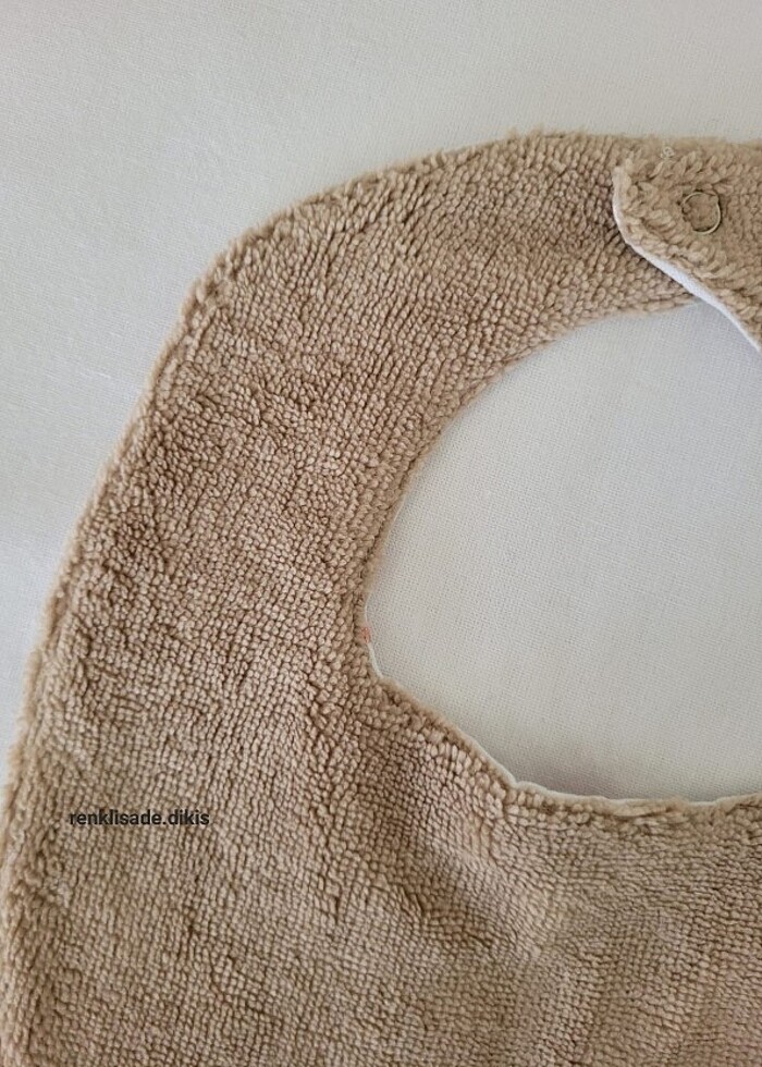 Havlulu bebek önlüğü  - Görsel 2