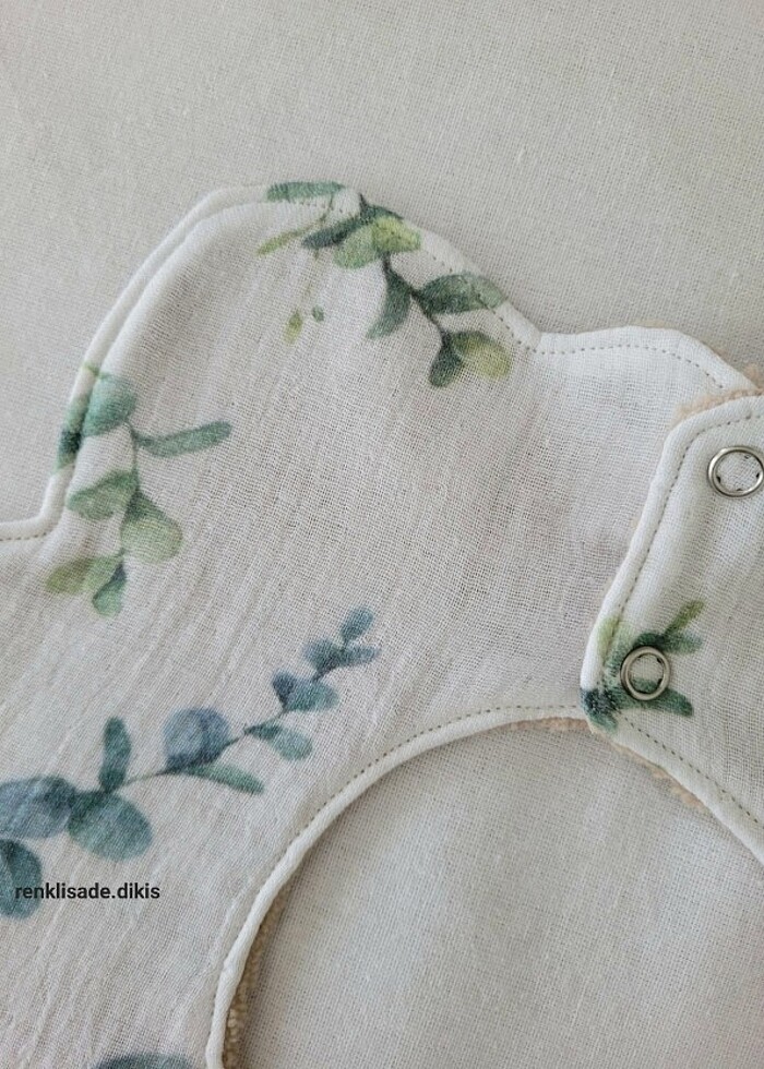 Havlulu bebek önlüğü  - Görsel 4