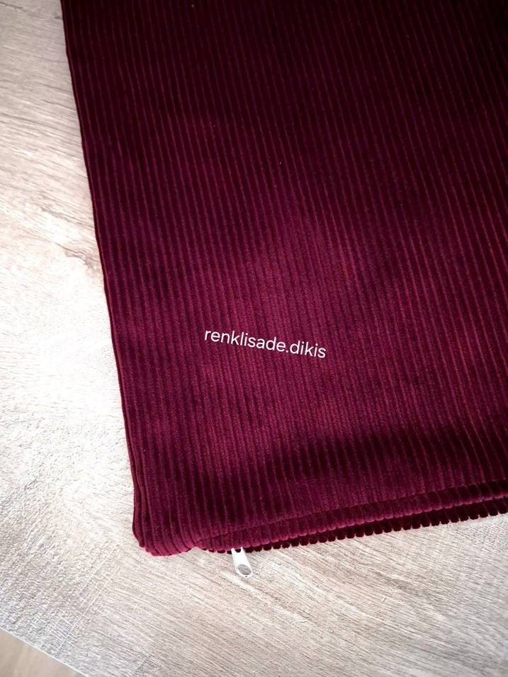 Bordo Kadife Kırlent Kılıfı 50x50 cm - Görsel 2