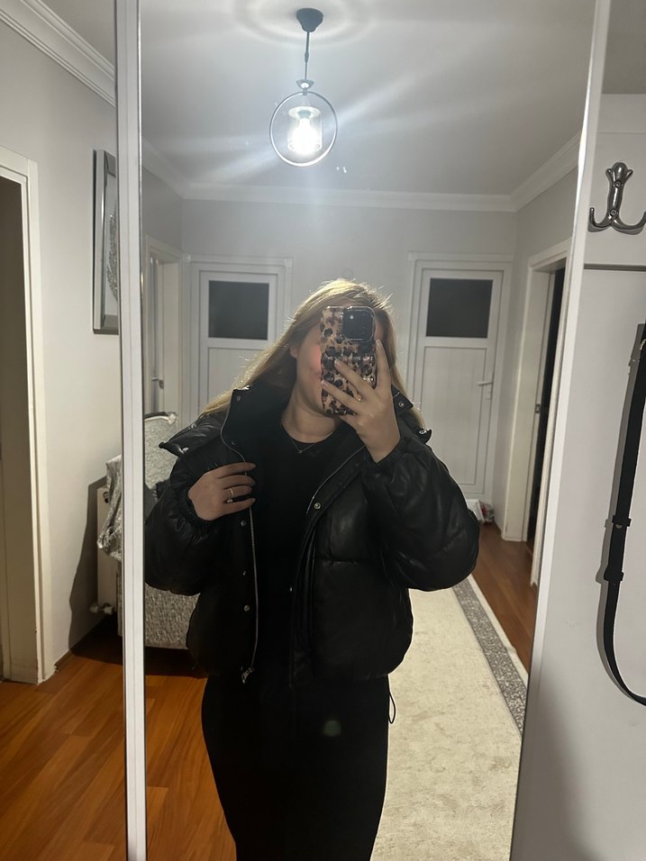 Siyah Deri Kadın Kışlık Şişme Mont - Görsel 5