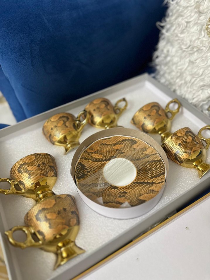 Altın Renkli Fincan Seti - Görsel 2