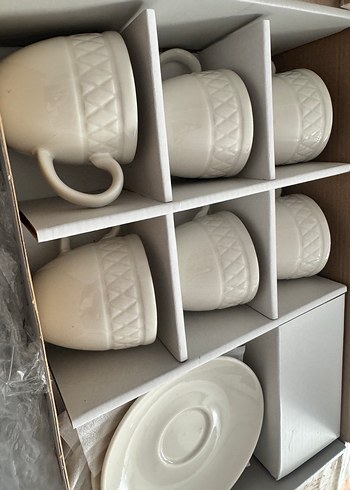 Madame Coco Beyaz Seramik 6 Kişilik Fincan Takımı - Görsel 2