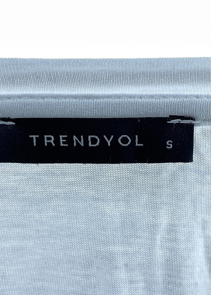 Trendyol & Milla T-shirt %70 İndirimli. - Görsel 4