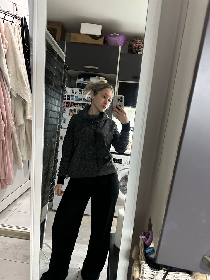 Gri Kapüşonlu Kadın Sweatshirt - Görsel 4