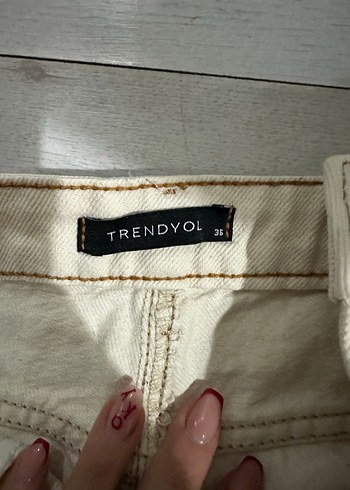 Beyaz Dar Kesim Kadın Kot Pantolon - Görsel 5