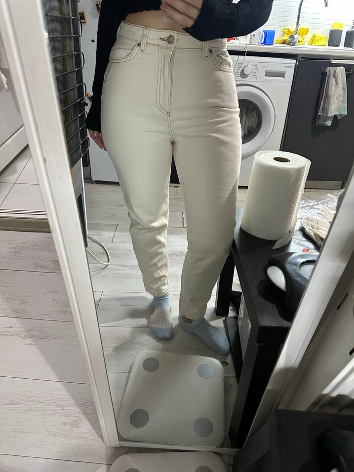 Beyaz Dar Kesim Kadın Kot Pantolon - Görsel 4