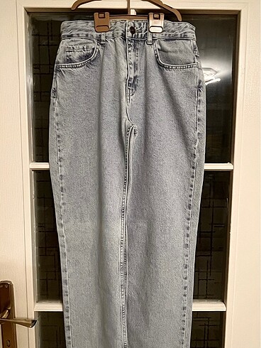 Gri jean