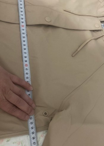 Bej Kapüşonlu Düğmeli Kadın Yağmurluk - Görsel 5