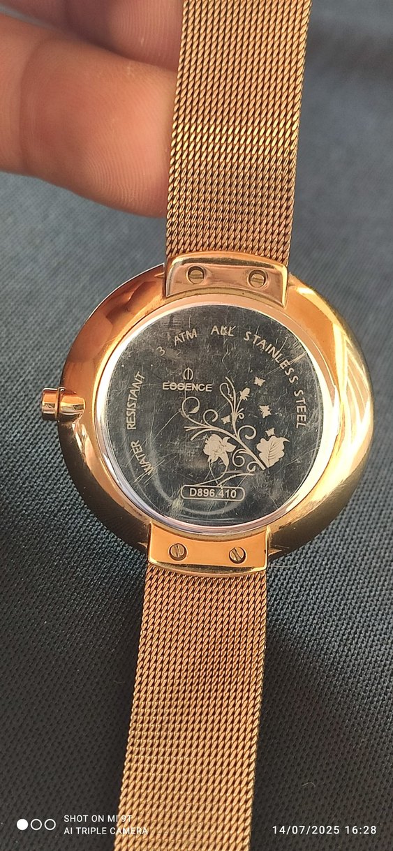 Altın Renk Kadın Minimalist Kol Saati - Görsel 4