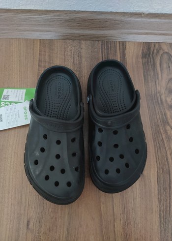 35 Beden Siyah Tokalı Günlük Crocs Terlik